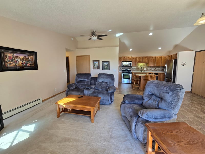 405 Clausen Ave SW #5, Bemidji, MN 56601