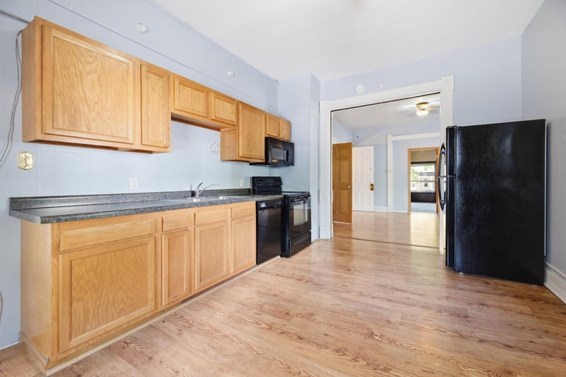 376 W Sanborn St, Winona, MN 55987