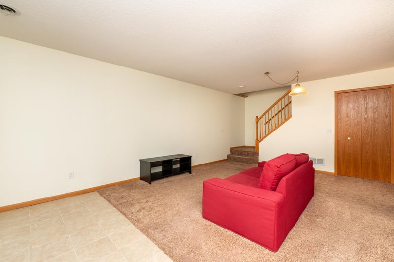 11508 Elmwood Ave N, Champlin, MN 55316