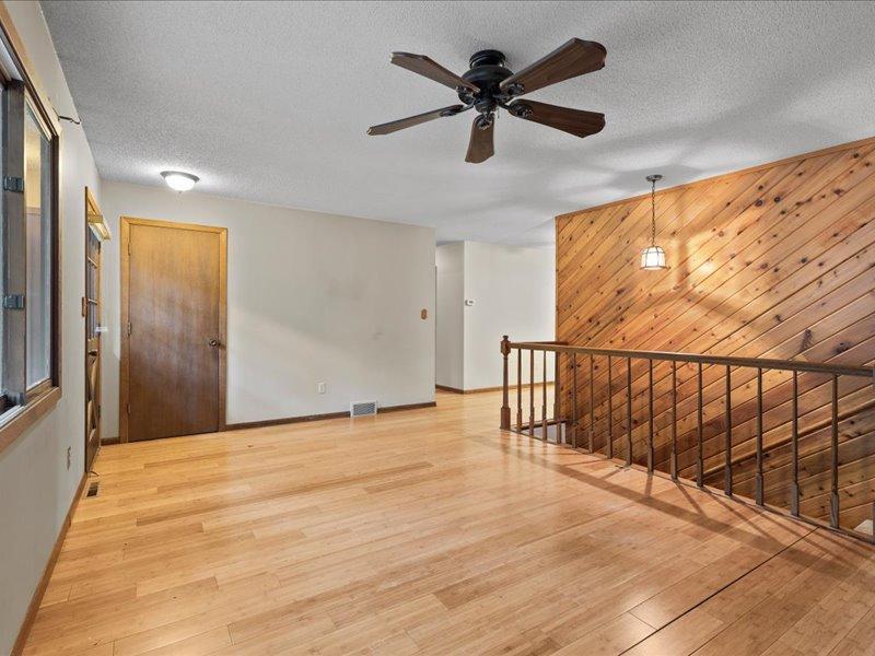 12863 Kingwood Dr, Baxter, MN 56425