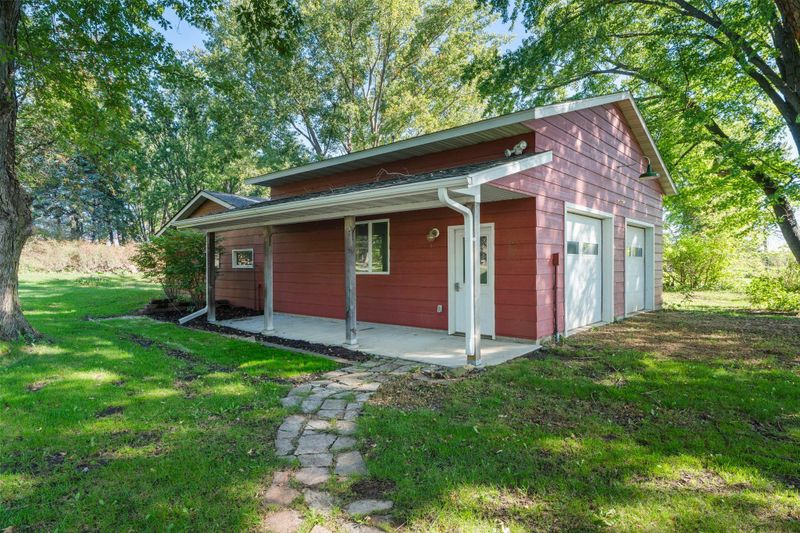 5175 240th St E, Hampton, MN 55031