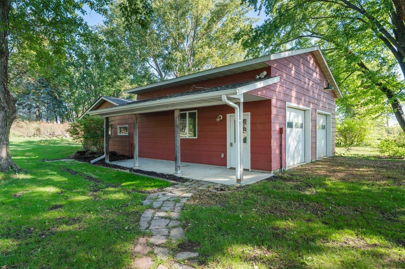 5175 240th St E, Hampton, MN 55031