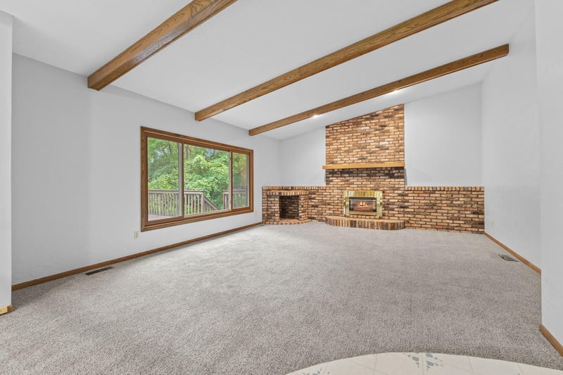 12083 Dogwood St NW, Coon Rapids, MN 55448