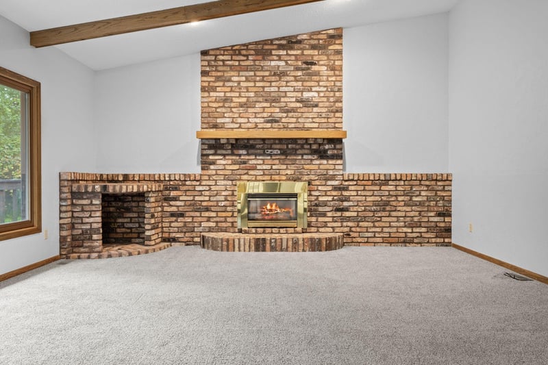 12083 Dogwood St NW, Coon Rapids, MN 55448