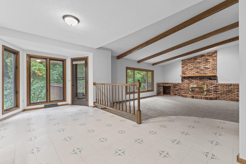 12083 Dogwood St NW, Coon Rapids, MN 55448