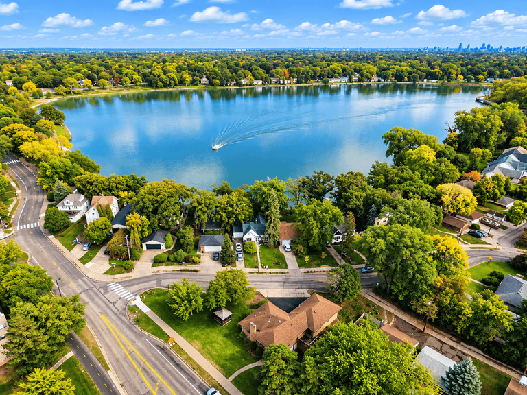 4201 40th Ave N, Robbinsdale, MN 55422