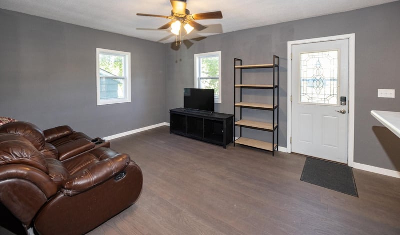 311 15th St S, Moorhead, MN 56560