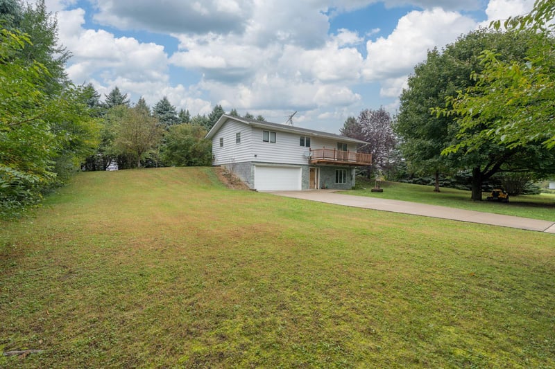 1207 William St, Kasota, MN 56050