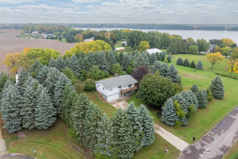 1207 William St, Kasota, MN 56050