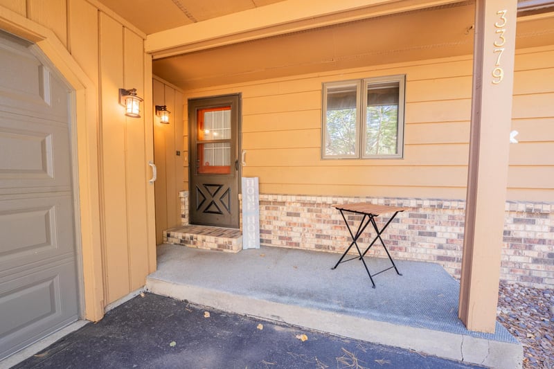 3379 Southgate Ct #B, Eau Claire, WI 54701