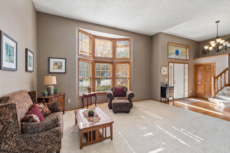4161 Kingston Ct, Eagan, MN 55123