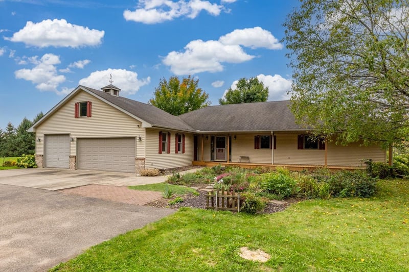 N7767 1185th St, River Falls, WI 54022