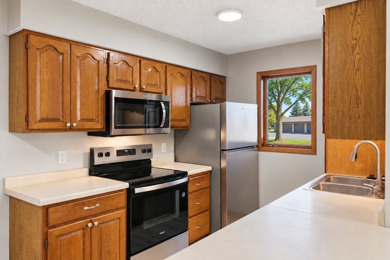 925 Bahls Dr #102, Hastings, MN 55033