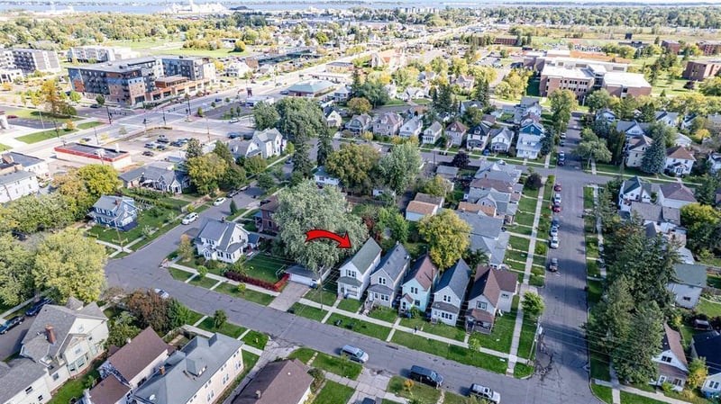 1612 Baxter Ave, Superior, WI 54880