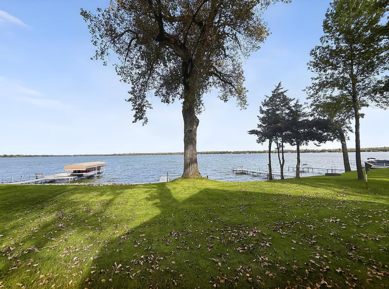 3940 189th Ave NW, New London, MN 56273