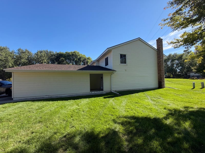 2933 69th Ln N, Brooklyn Center, MN 55430