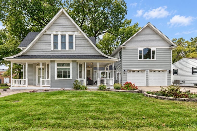 200 N Lexington Ave, Le Center, MN 56057