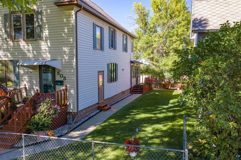505 6th St S, Virginia, MN 55792
