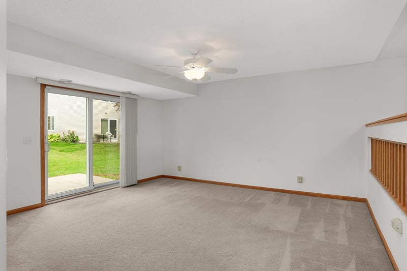 1545 Chartreux Ave, Shakopee, MN 55379