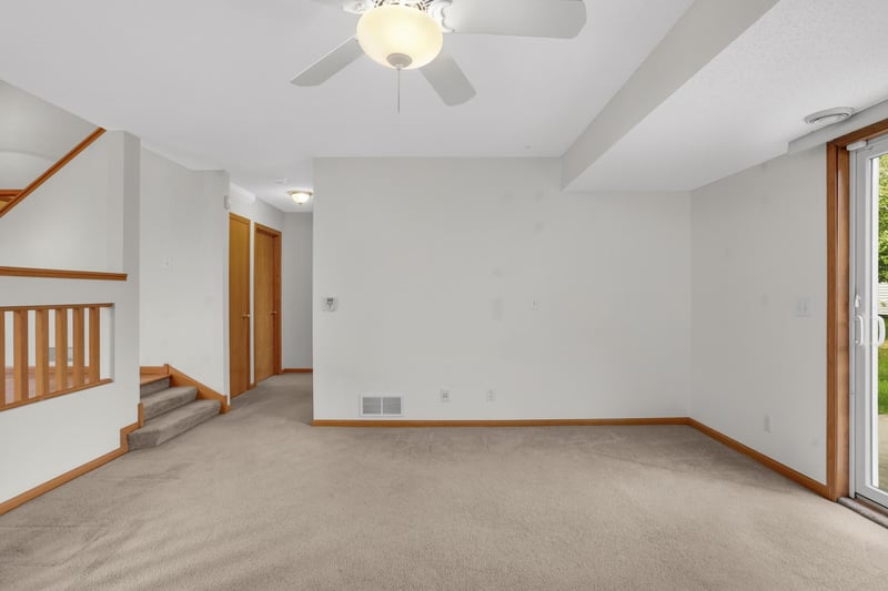 1545 Chartreux Ave, Shakopee, MN 55379