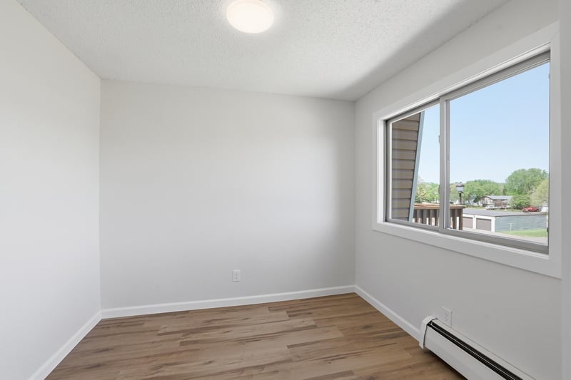 14630 Garrett Ave #611, Apple Valley, MN 55124