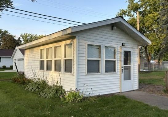 830 5th St W, Hastings, MN 55033