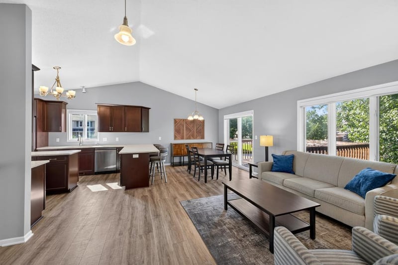 4402 Cambridge Ln NW, Rochester, MN 55901