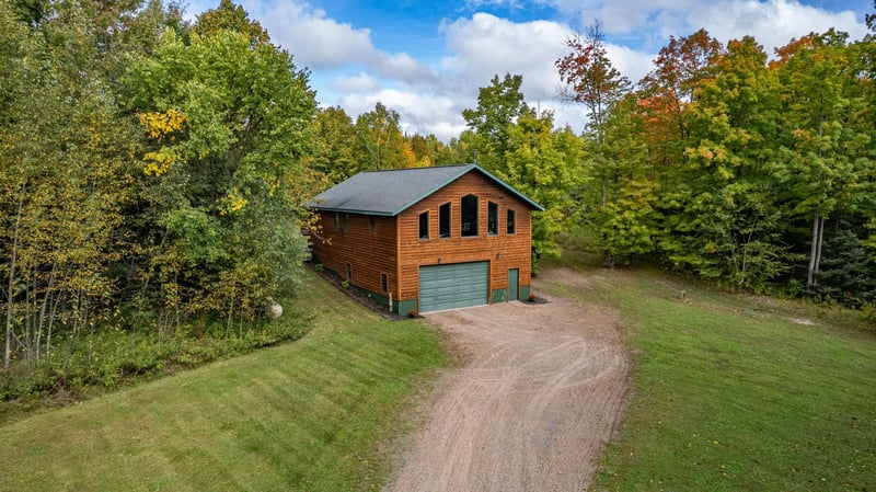 9821 Highway 2, Brookston, MN 55711