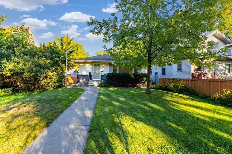 176 Fairview Ave S, Saint Paul, MN 55105