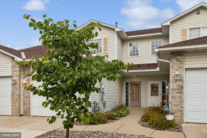 318 Archibald Ln, Dundas, MN 55019
