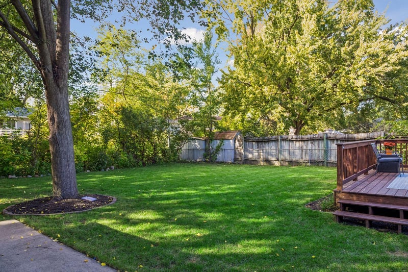 4333 Diamond Dr, Eagan, MN 55122