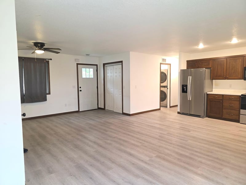 411 Oak St, Grasston, MN 55030