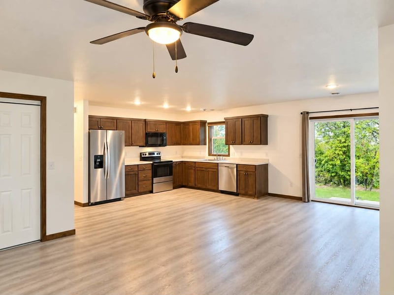 411 Oak St, Grasston, MN 55030
