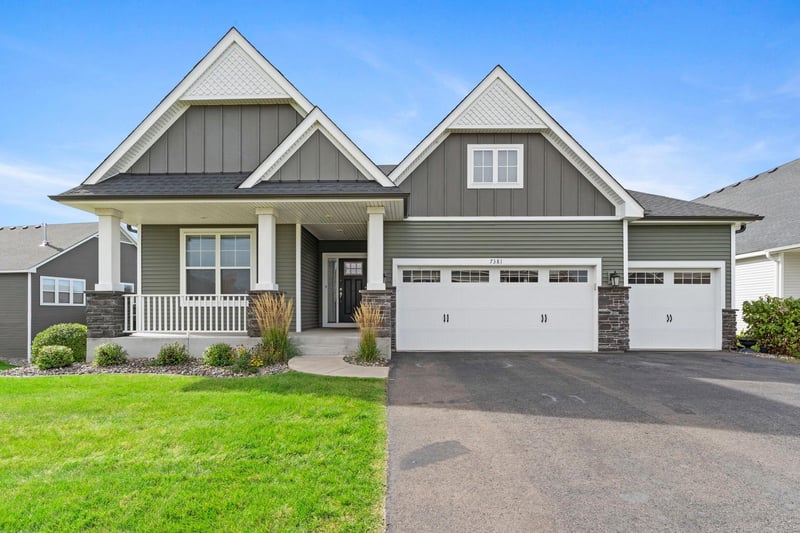 7381 Emily Cir, Lino Lakes, MN 55038