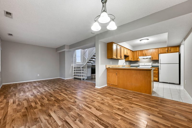 5563 E Bavarian Ps, Fridley, MN 55432