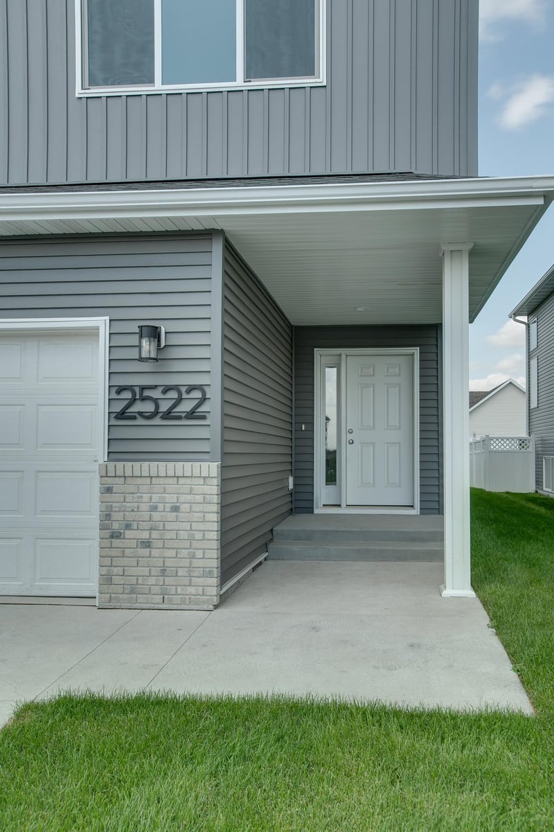 2522 38th Ave S, Moorhead, MN 56560
