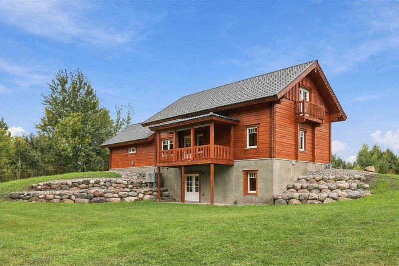 905 Eldris Way, Mora, MN 55051