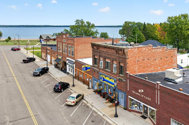 36 5th Ave, Shell Lake, WI 54871