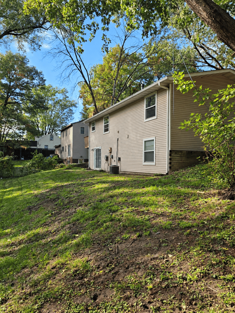 3913 52nd Ave N, Brooklyn Center, MN 55429