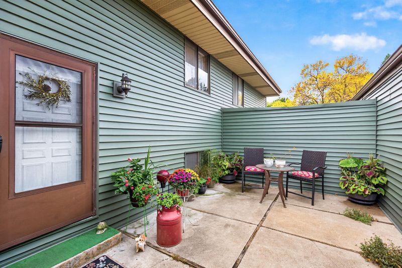 1802 Humboldt Ave, West Saint Paul, MN 55118