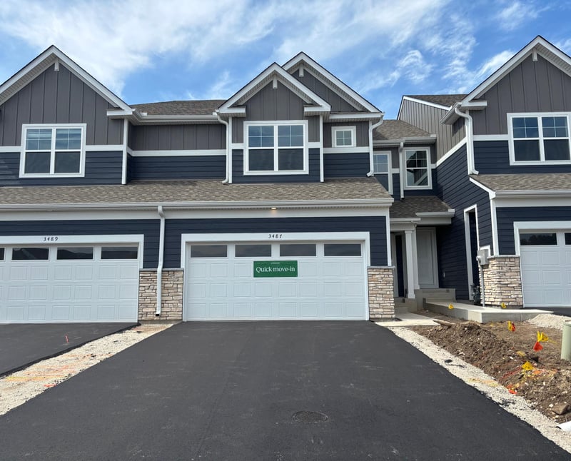 3487 Trails End Cir, Eagan, MN 55123