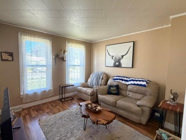 825 W 5th St, Winona, MN 55987