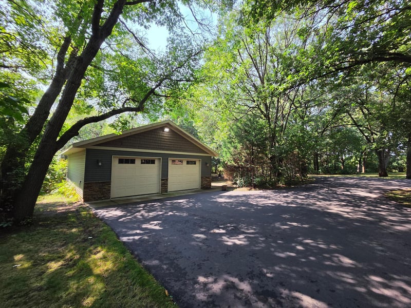 5013 Hidden Acres Cir, Saint Cloud, MN 56301