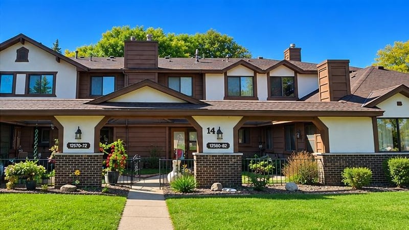 12572 University Ave NW, Coon Rapids, MN 55448