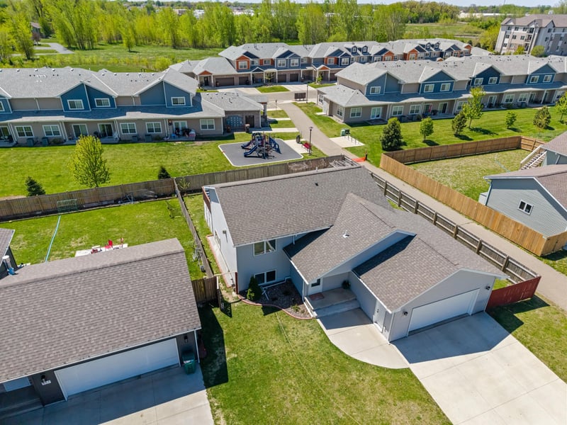 809 24th Ave NW, Austin, MN 55912