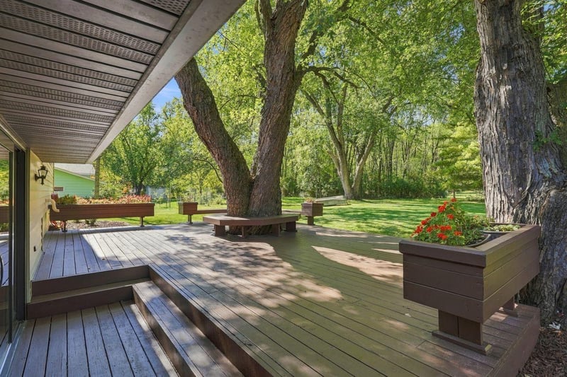 132 Quality Ave S, Lakeland, MN 55043