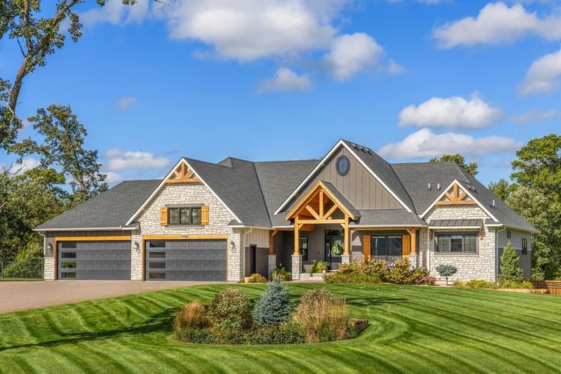 19986 Unity St NW, Oak Grove, MN 55011