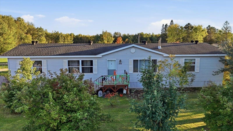 312 Lawson Ave, Bovey, MN 55709
