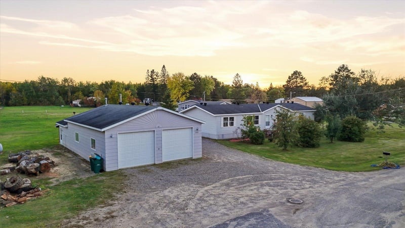 312 Lawson Ave, Bovey, MN 55709