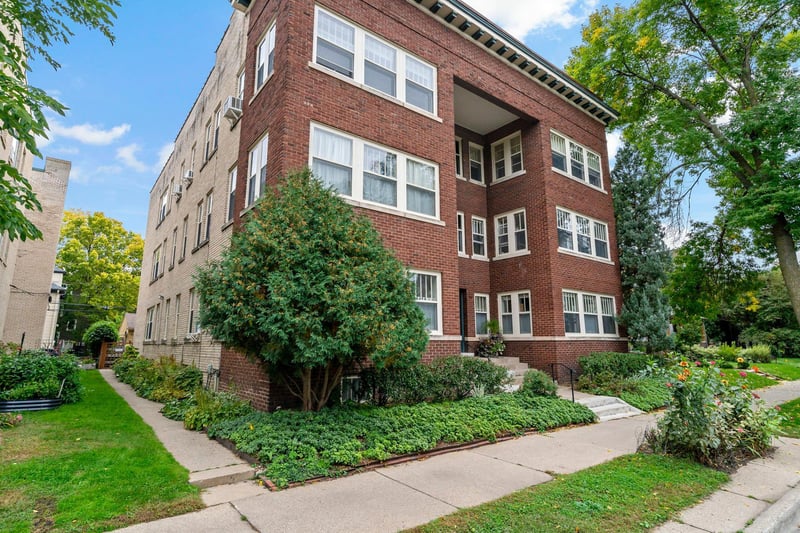 2407 Girard Ave S #6, Minneapolis, MN 55405